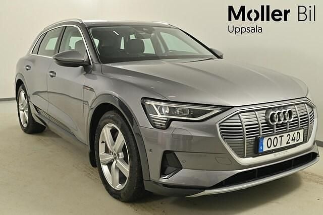 Begagnad Audi e-tron Proline 300 kW (408 HK) 2021 Tyfongrå metallic SUV