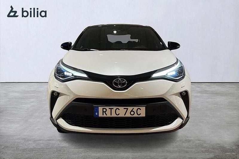 Begagnad Toyota C-HR Edition 124 HK (91 kW) 2022 Vit SUV