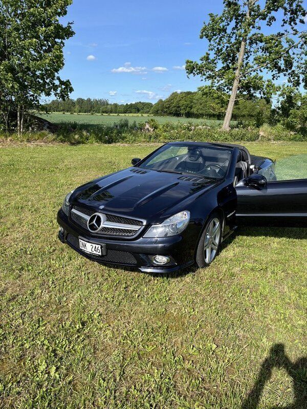 Blå Begagnad 2009 Mercedes SL500 Cab | 332 000 kr - Bild 1/4