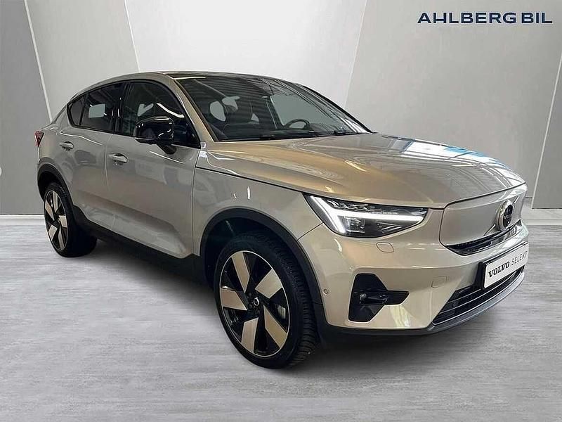 Silver Begagnad 2023 Volvo EC40 Ultimate SUV | 479 500 kr (Lite dyr) - Bild 1/3