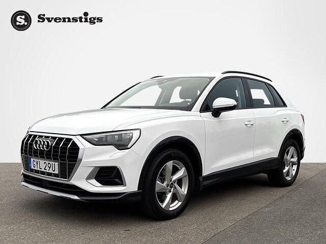 Vit Begagnad 2023 Audi Q3 Advanced Plus SUV | 318 900 kr (Marknadspris) - Bild 1/4