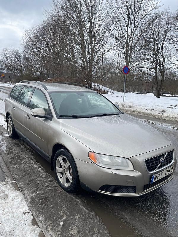 Begagnad Volvo V70 145 HK (106 kW) 2009 Kombi