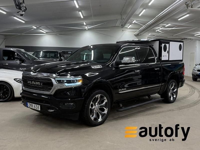 Begagnad Dodge Ram Limited 394 HK (289 kW) 2019 Svart