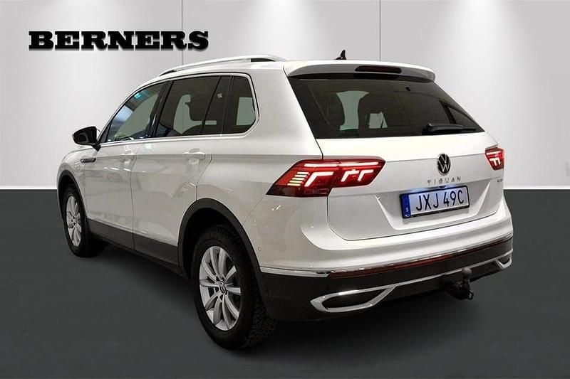 Begagnad VW Tiguan 203 HK (149 kW) 2021 Vit SUV