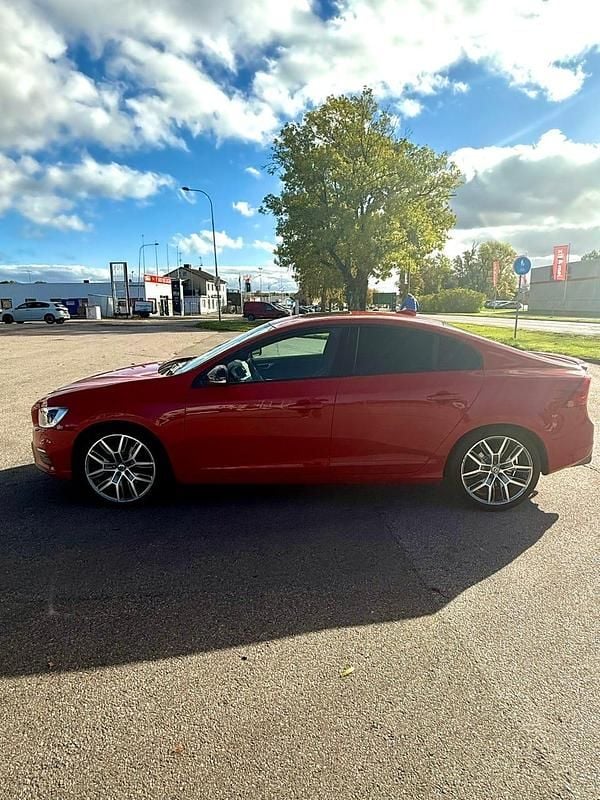 Begagnad Volvo S60 R-Design 283 HK (208 kW) 2018 Sedan