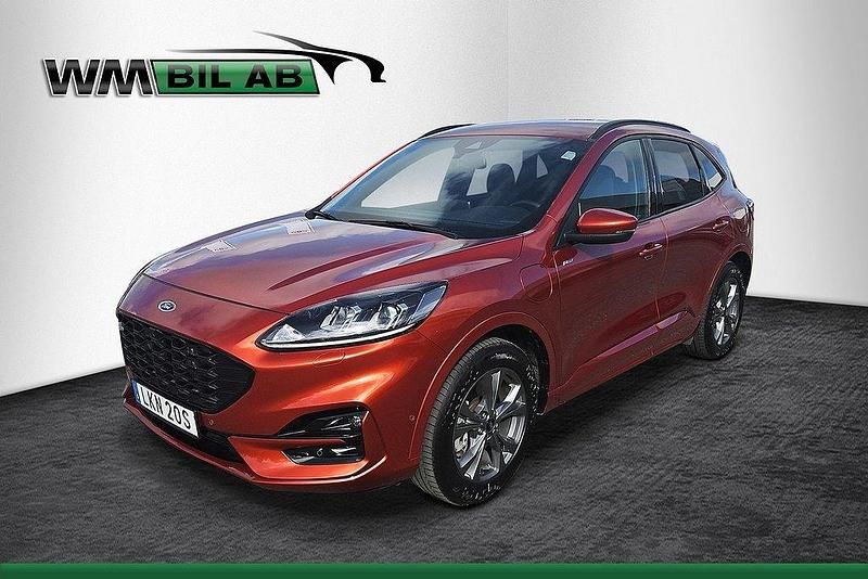 Orange Begagnad 2020 Ford Kuga ST-Line SUV | 249 000 kr (Marknadspris) - Bild 1/4