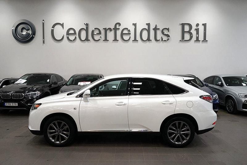 Vit Begagnad 2013 Lexus RX450h Luxury Line SUV | 199 800 kr - Bild 1/4