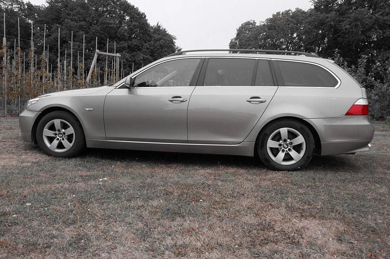 Brun Begagnad 2008 BMW 525 Kombi | 52 500 kr (Bra pris) - Bild 1/4