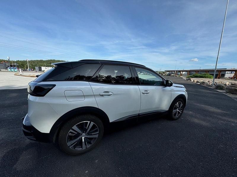 Vit Begagnad 2021 Peugeot 3008 Business-Line SUV | 289 900 kr (Marknadspris) - Bild 1/4