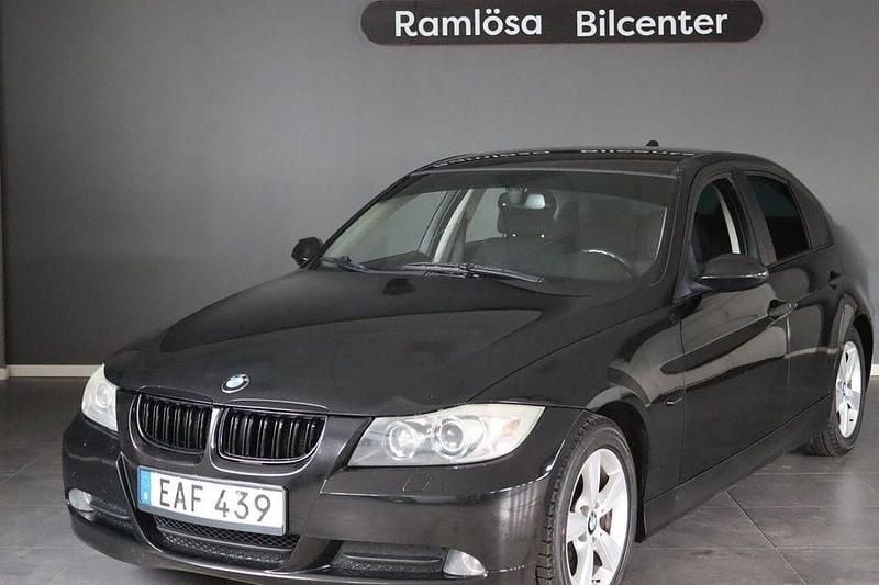 Begagnad BMW 318 Sport Line 130 HK (95 kW) 2006 Svart Sedan