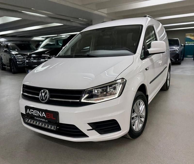 Begagnad VW Caddy 102 HK (75 kW) 2016 Vit Minibuss