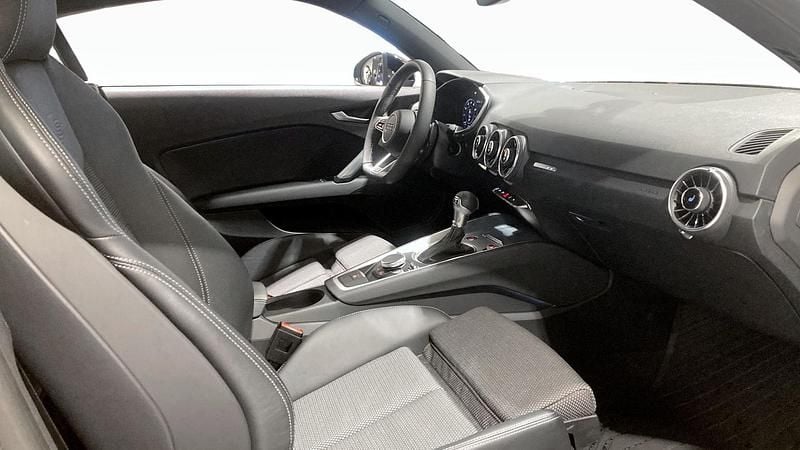 Begagnad Audi TT S-Line 197 HK (144 kW) 2023 Svart Sportkupé