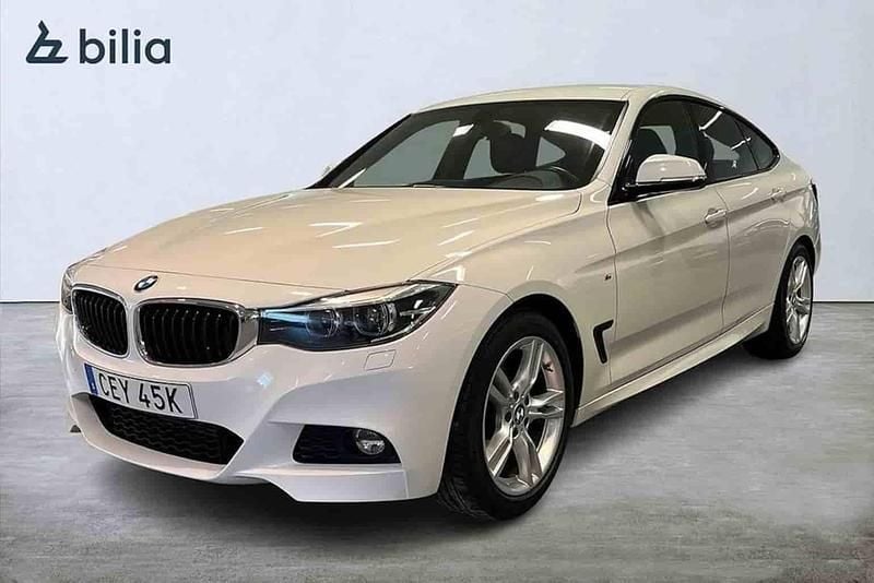 Vit Begagnad 2020 BMW 320 Gran Turismo M Sport Halvkombi | 229 900 kr (Marknadspris) - Bild 1/1