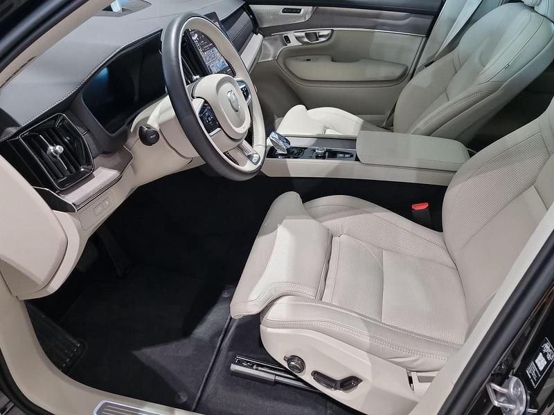 Begagnad Volvo XC90 455 HK (334 kW) 2026 Svart SUV