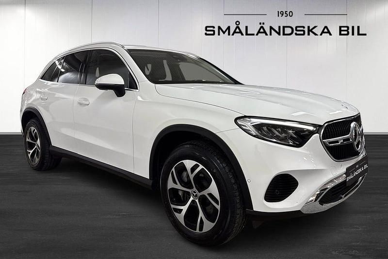 Begagnad Mercedes GLC300 313 HK (230 kW) 2023 Vit SUV