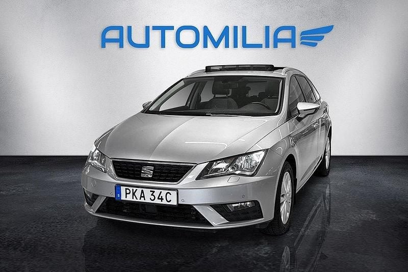 Silver Begagnad 2019 Seat Leon ST Style Kombi | 159 900 kr (Marknadspris) - Bild 1/3