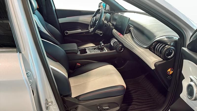 Begagnad BYD Atto 3 150 kW (204 HK) 2023 Vit SUV