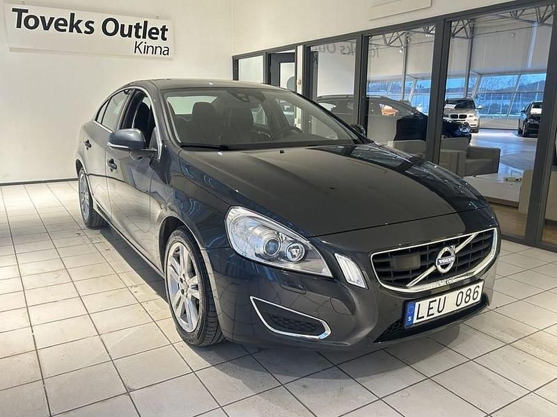 Begagnad Volvo S60 Summum 165 HK (121 kW) 2011 Grå Sedan