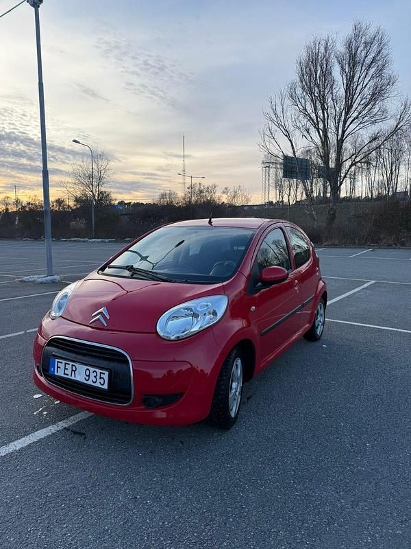 Begagnad 2010 Citroën C1 Halvkombi | 55 000 kr (Marknadspris) - Bild 1/4