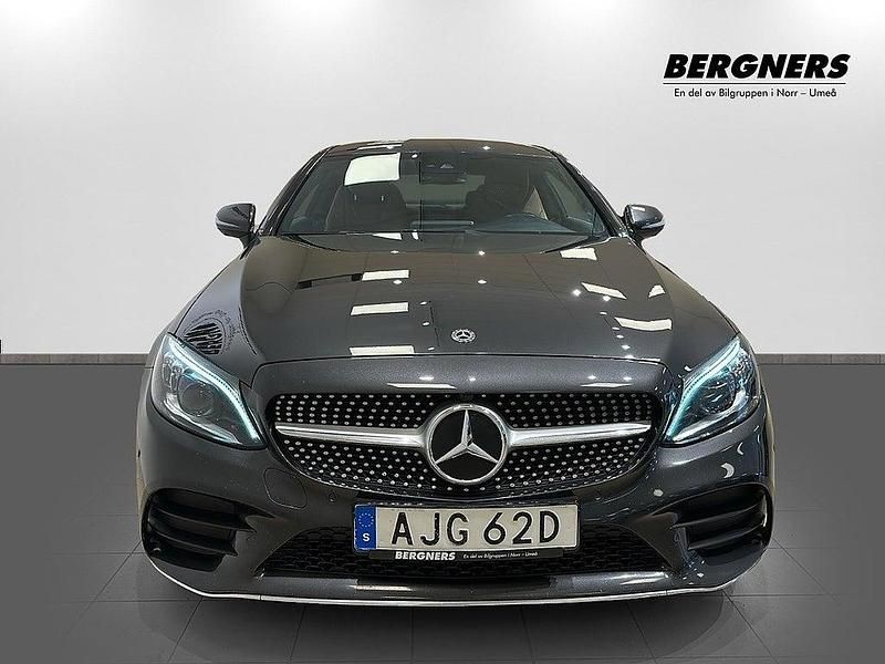 Begagnad Mercedes C300 AMG 258 HK (189 kW) 2019 Grå Sportkupé