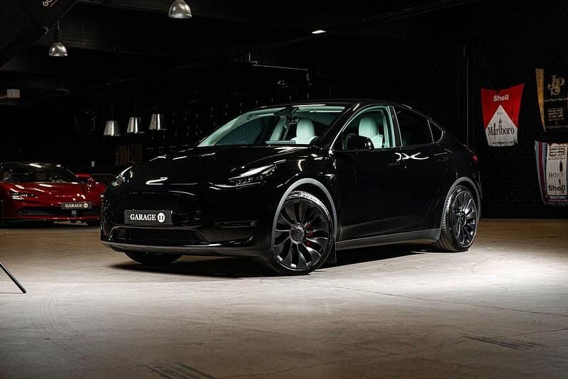 Begagnad 2024 Tesla Model Y Performance SUV | 499 500 kr - Bild 1/4