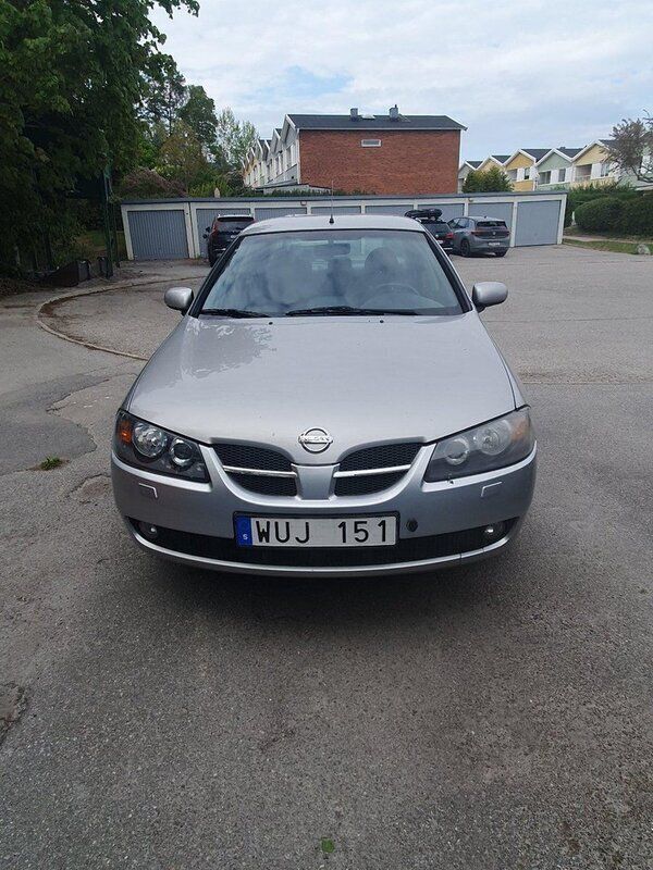 Silver Begagnad 2005 Nissan Almera Sedan | 18 000 kr (Bra pris) - Bild 1/4
