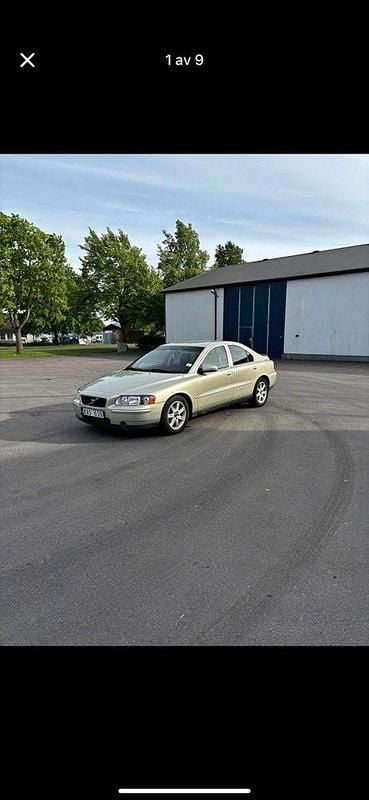 Brun Begagnad 2006 Volvo S60 Kinetic Sedan | 34 900 kr (Marknadspris) - Bild 1/4