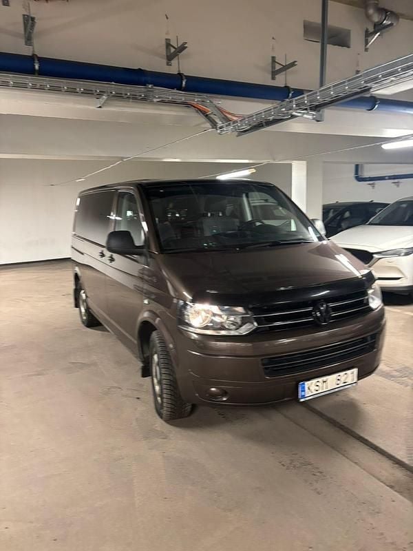 Begagnad VW Multivan 180 HK (132 kW) 2011