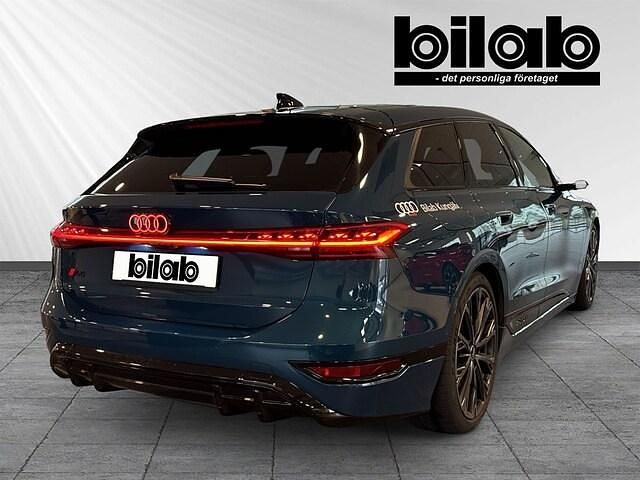 Begagnad Audi A6 e-tron Edition .1 280 kW (381 HK) 2024 Mörkblå Kombi