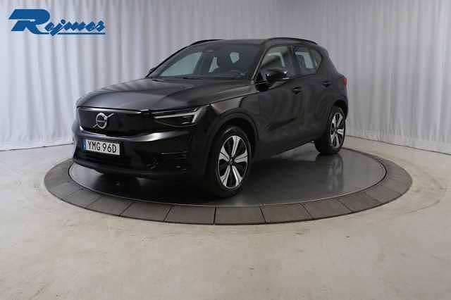 Svart Begagnad 2022 Volvo XC40 Ultimate SUV | 364 900 kr - Bild 1/4
