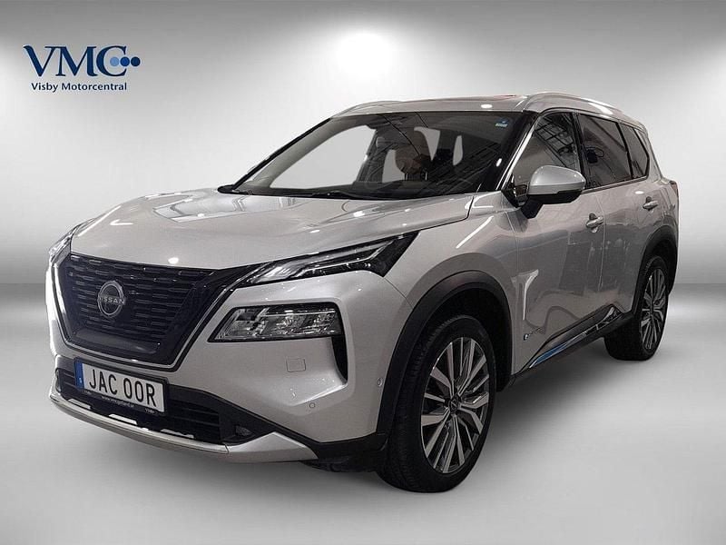 Silver Begagnad 2022 Nissan X-Trail Tekna SUV | 399 000 kr (Marknadspris) - Bild 1/4
