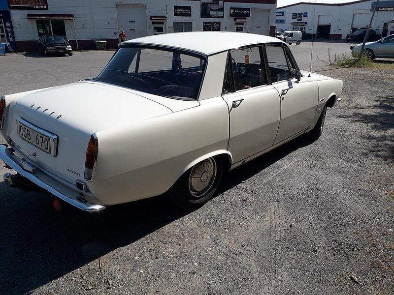 Begagnad Rover 2000 101 HK (74 kW) 1966 Vit Sedan