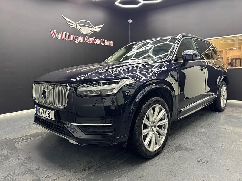 Blå Begagnad 2015 Volvo XC90 Inscription SUV | 309 900 kr (Marknadspris) - Bild 1/4