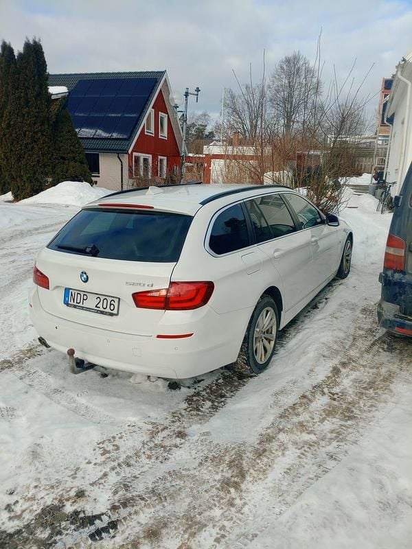 Begagnad BMW 520 184 HK (135 kW) 2013 Kombi