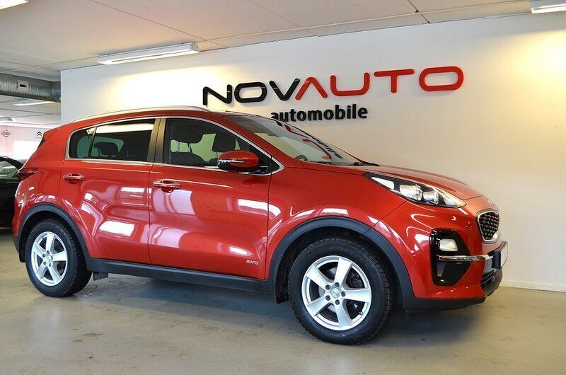 Fiery red Begagnad 2018 Kia Sportage Advance SUV | 224 900 kr (Marknadspris) - Bild 1/4