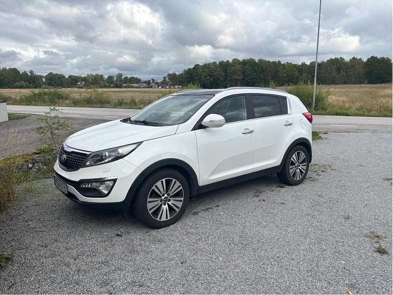 Vit Begagnad 2014 Kia Sportage SUV | 94 900 kr (Marknadspris) - Bild 1/2