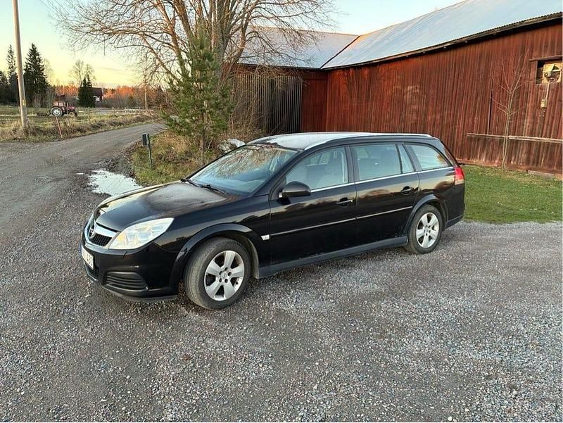 Begagnad 2006 Opel Vectra Kombi | 19 000 kr (Dyr) - Bild 1/4