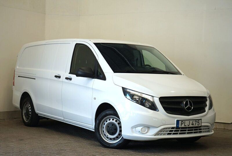 Vit Begagnad 2017 Mercedes Vito Minibuss | 129 000 kr (Marknadspris) - Bild 1/4
