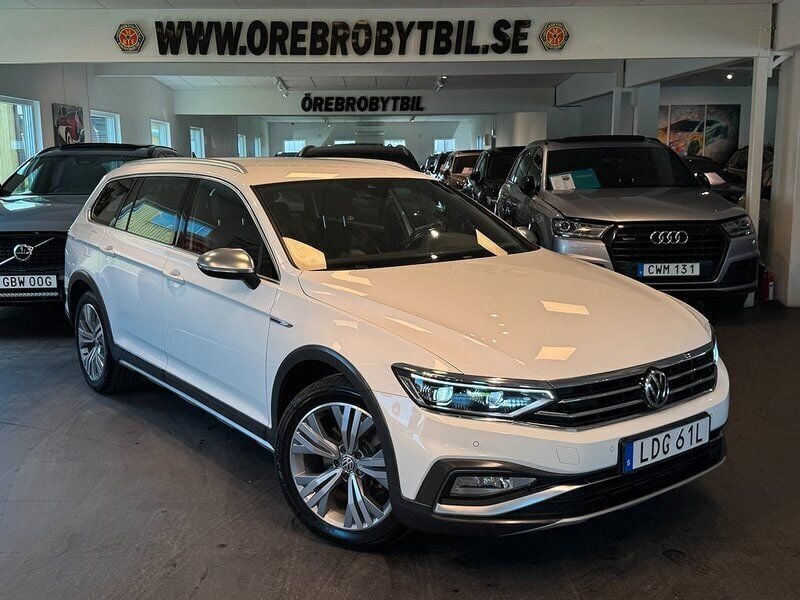 Vit Begagnad 2019 VW Passat Alltrack Kombi | 249 900 kr (Marknadspris) - Bild 1/4