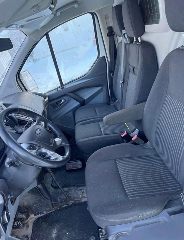 Begagnad Ford Transit Custom 125 HK (91 kW) 2014