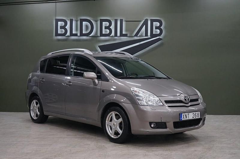 Begagnad Toyota Corolla 129 HK (94 kW) 2006 Brun Kombi