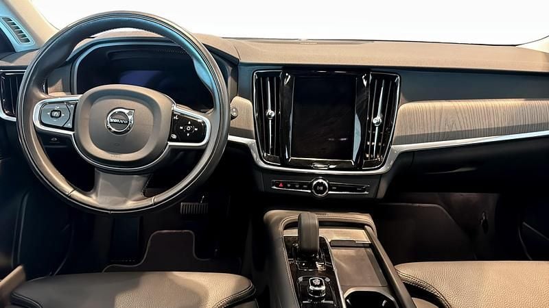 Begagnad Volvo V90 CC 197 HK (144 kW) 2022 Grå Kombi