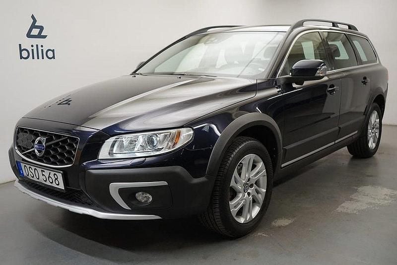 Mörkblå Begagnad 2015 Volvo XC70 Momentum SUV | 259 900 kr (Dyr) - Bild 1/4