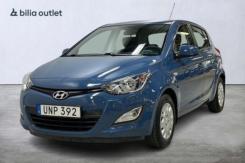 Ljusblå Begagnad 2014 Hyundai i20 Select Halvkombi | 79 900 kr (Marknadspris) - Bild 1/4