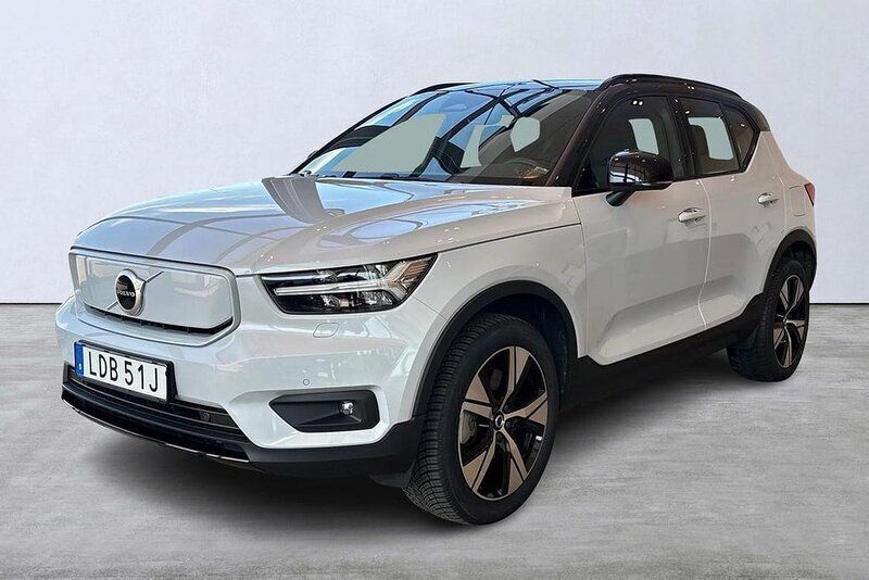 Silver Begagnad 2022 Volvo XC40 Plus SUV | 349 000 kr - Bild 1/4