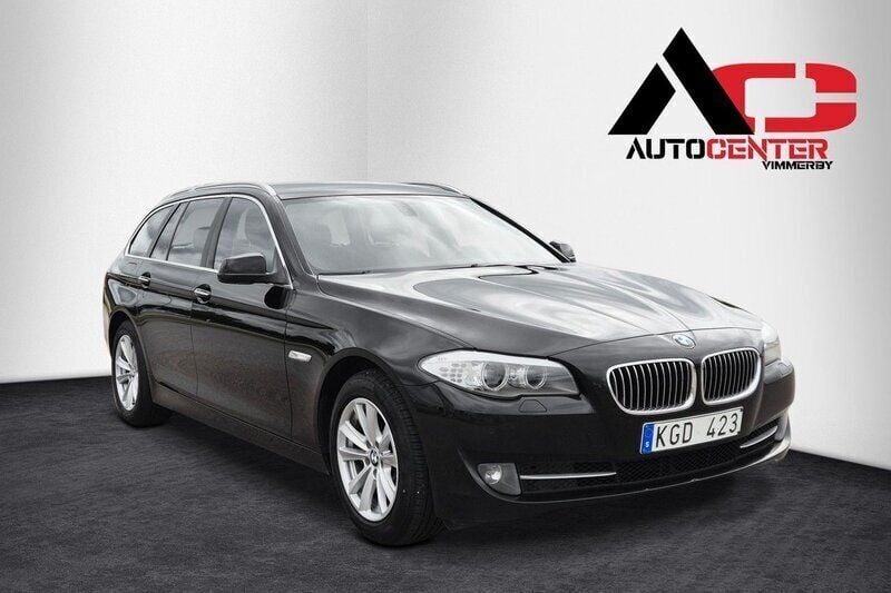 Svart Begagnad 2012 BMW 528 Kombi | 147 500 kr - Bild 1/4