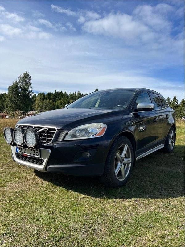 Svart Begagnad 2010 Volvo XC60 Summum SUV | 75 000 kr (Bra pris) - Bild 1/4