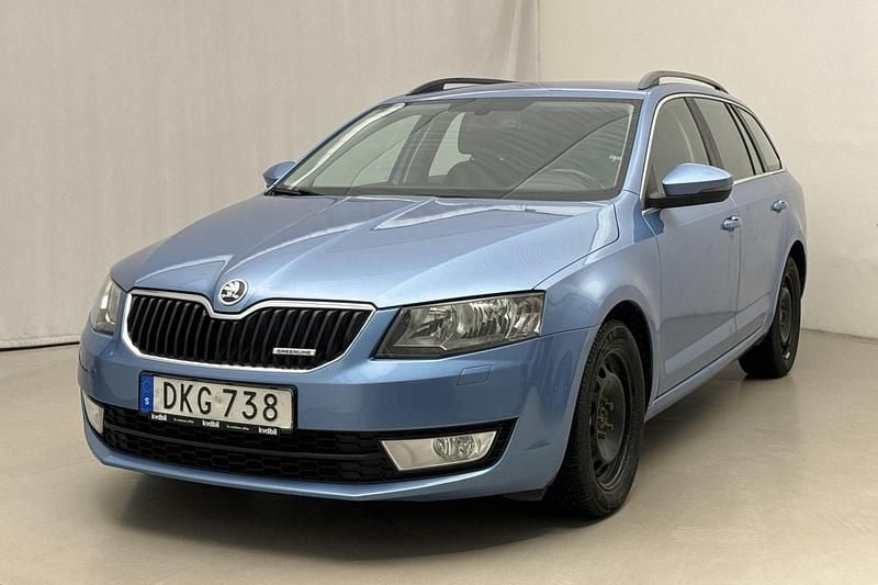 Blå Begagnad 2015 Skoda Octavia GreenLine Kombi | 64 000 kr (Superpris) - Bild 1/4