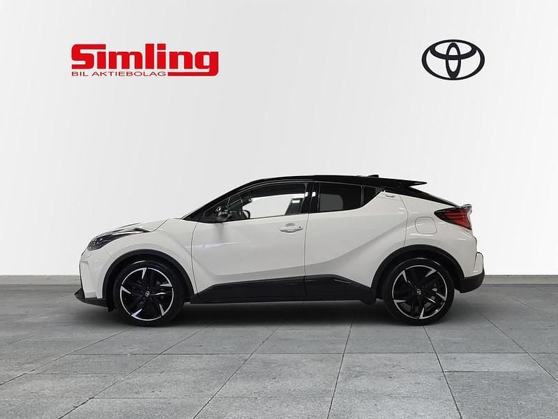Begagnad Toyota C-HR Sport 184 HK (135 kW) 2022 Vit SUV
