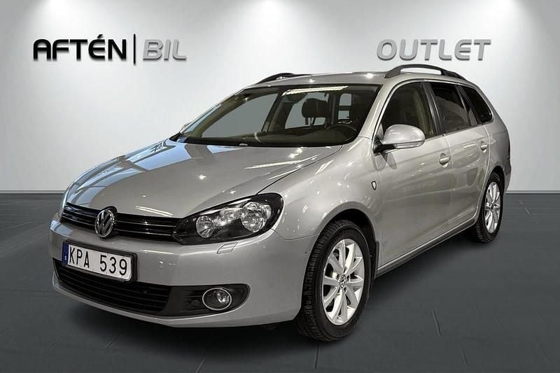 Heaven blue metallic Begagnad 2010 VW Golf VI Halvkombi | 59 800 kr (Marknadspris) - Bild 1/3